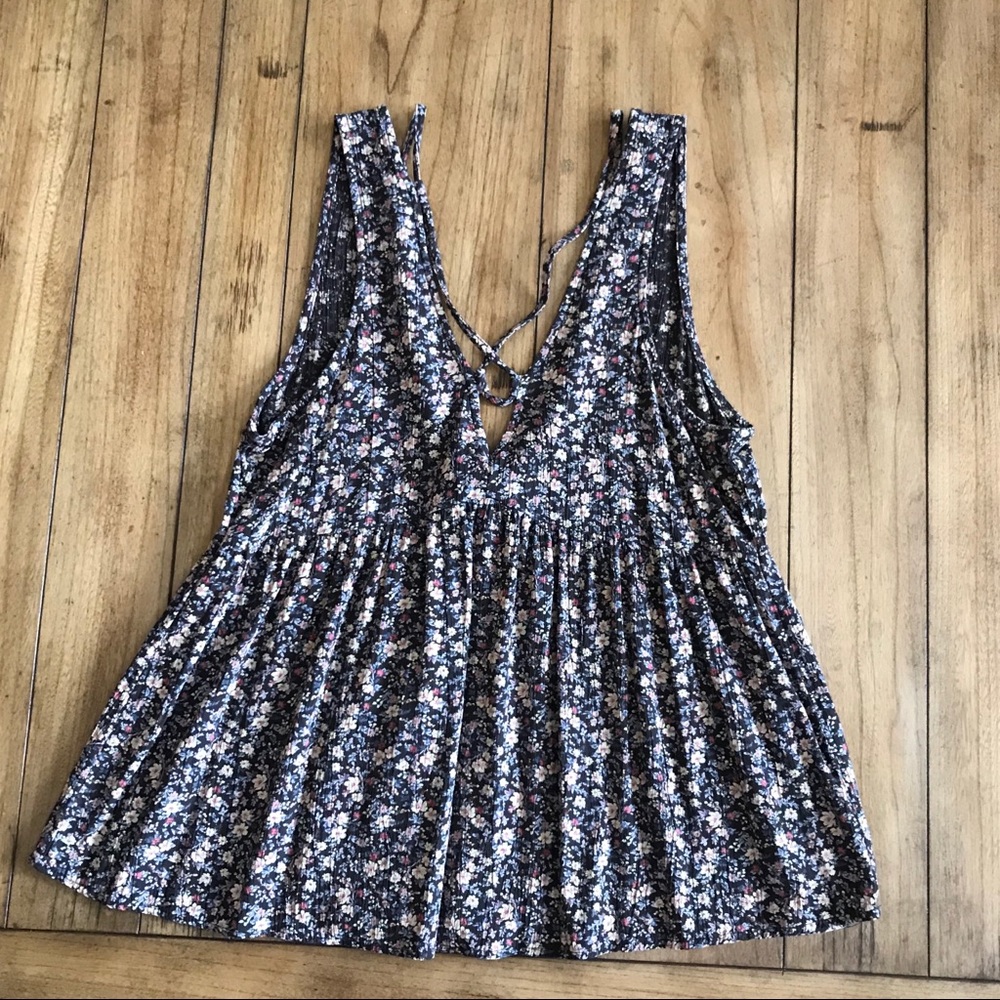 American Eagle Floral Tank Top